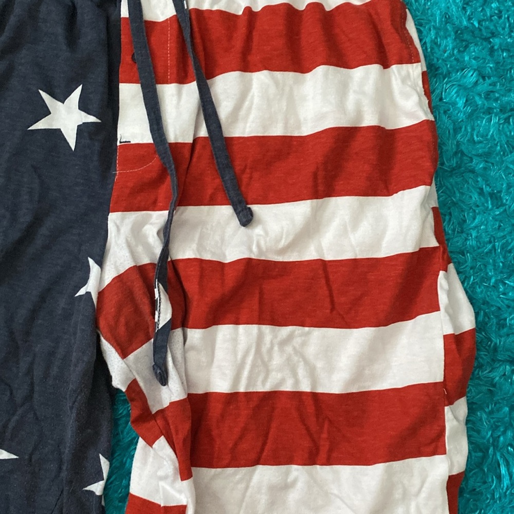 US Flag 🇺🇸 patriotic athletic shorts - Picture 16 of 17